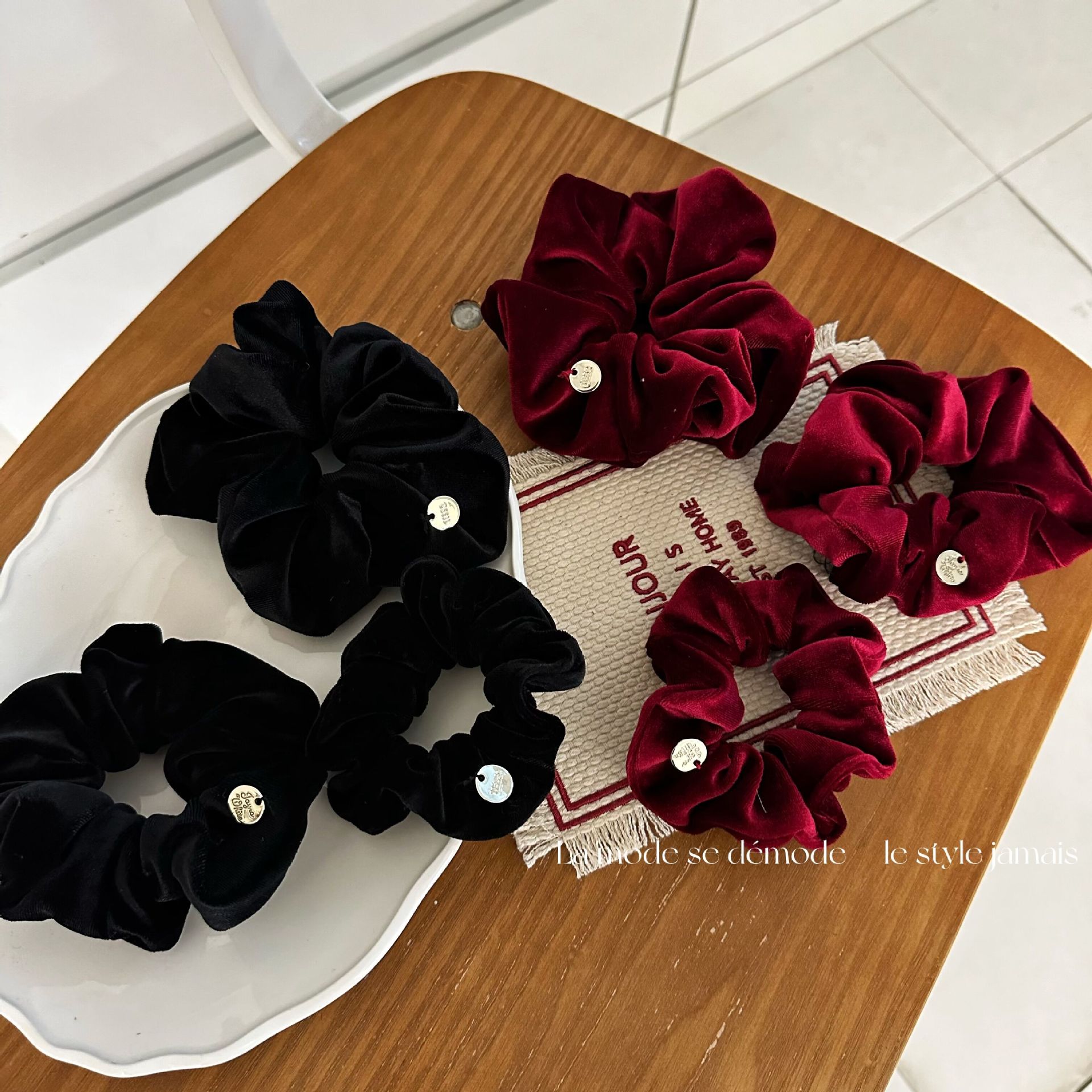 Woman Elegant Velvet Elastics  - Tablet Holder Accessories review and price